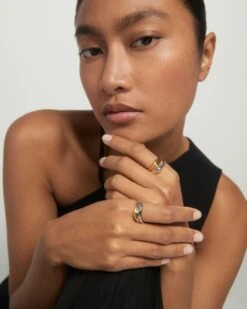 Devi Stamp Silver Ring -Fashion Accessories 10 BUNDLE 08 beauty1 scaled