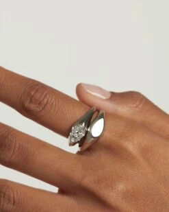 Devi Stamp Silver Ring -Fashion Accessories 11 BUNDLE 04 beauty2 scaled