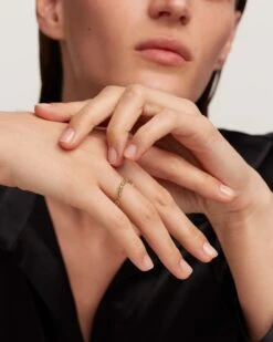 Green Tide Ring -Fashion Accessories 2 AN01 461 beauty1 38f4fc44 e534 4d16 8048 5a7fdf8faad4 scaled