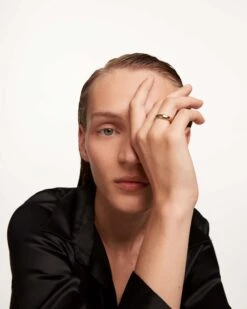 Pirouette Ring -Fashion Accessories 2 AN01 462 beauty1 89485bda 4ffd 4be6 bef1 2c9633b72108 scaled