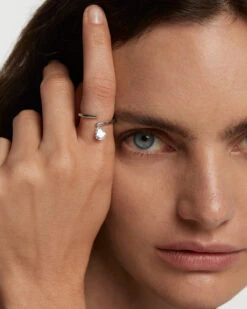 Aqua Solitaire Silver Ring -Fashion Accessories 2 AN02 959 U beauty1 85a6c3c2 aa18 4a1c ac01 111c6d25692f