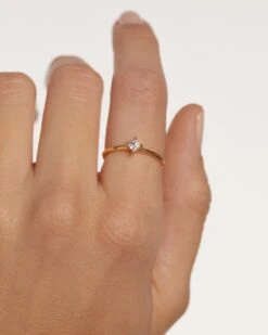 Square Diamond And Gold Solitaire Ring -Fashion Accessories 2 AN05 035 beauty1 5d88dd40 92a6 4d08 9640 379a5551f52e