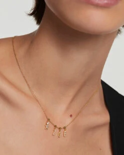 Letter Q Charm -Fashion Accessories 2 CHARMS23 02 beauty1 24066792 82eb 4ad8 8b2b 14b3bac30d17