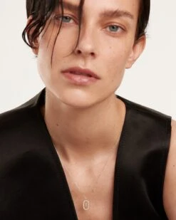 Diamonds And White Gold Letter F Necklace -Fashion Accessories 2 CO06 011 U ef51066c f437 4ac5 bde4 5c6513acae70