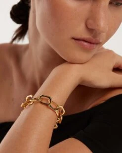 Large Signature Chain Bracelet -Fashion Accessories 2 PU01 152 U 0 fc21f6d2 7914 420d a4ba 26c4a350b0c2 scaled