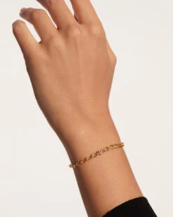 Letter D Chain Bracelet 12 Letter D Chain Bracelet -Fashion Accessories 2 PU01 541 U beauty1 a2465d0a ef50 42a1 b87c 1ae0851f9b74