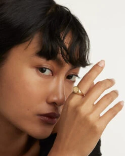 Stamp Ring 16 Stamp Ring -Fashion Accessories 2.AN01 628 beauty1 d096ed4c 5e3a 4a06 ab31 1e28042d337e