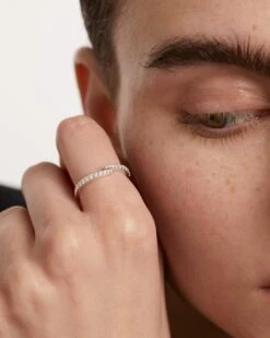 Embrace Silver Ring -Fashion Accessories 2.AN02 805 beauty1 f26a39f9 0b80 4f77 ac15 2fef3fd6e2e9