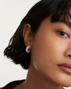 King Silver Earrings -Fashion Accessories 2.AR02 576 U beauty1 d1d8d7fb 3d86 4196 9ced 7b064a1d5cd3