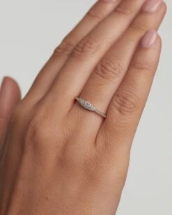 Diamonds And Gold Estella Stamp Ring -Fashion Accessories 3 AN05 A78 U beauty2 scaled