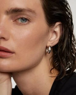 Ura Silver Hoop Earrings -Fashion Accessories 3 AR02 912 U beauty2 scaled