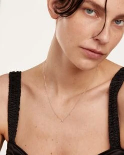 Diamonds And White Gold Solitaire Mini Necklace -Fashion Accessories 3 CO06 001 U 0 scaled