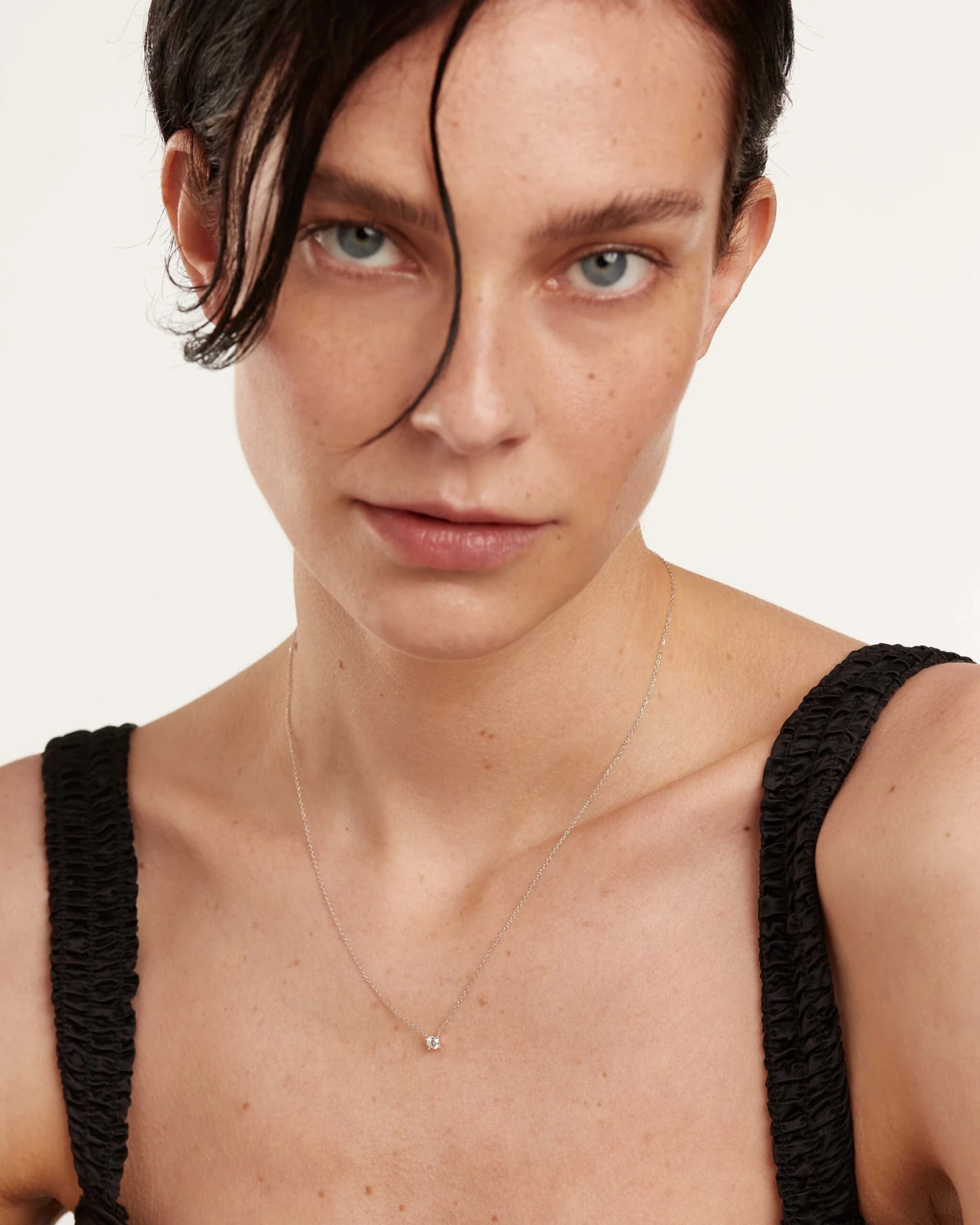 Diamonds And White Gold Solitaire Medium Necklace 3 Diamonds And White Gold Solitaire Medium Necklace - Image 3