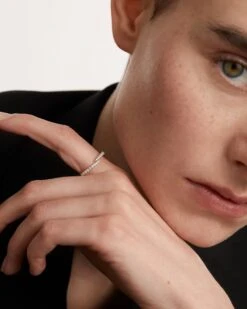 Embrace Silver Ring -Fashion Accessories 3.AN02 805 beauty2 scaled