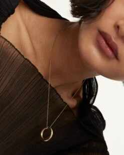 Infinity Necklace -Fashion Accessories 3.CO01 437 U beauty3 scaled