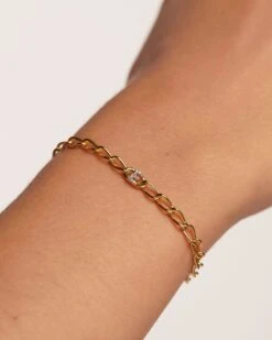 Letter E Chain Bracelet 9 Letter E Chain Bracelet -Fashion Accessories 4 PU01 542 U beauty2 scaled