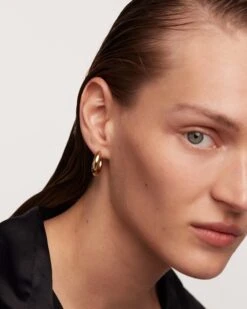 Pirouette Earrings 10 Pirouette Earrings -Fashion Accessories 5 AR01 473 U beauty4 cede1809 b1a6 455a bc1b 906bb70478c4 scaled