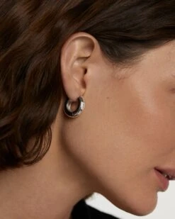 Kali Silver Hoop Earrings 12 Kali Silver Hoop Earrings -Fashion Accessories 6 AR02 913 U beauty2 scaled