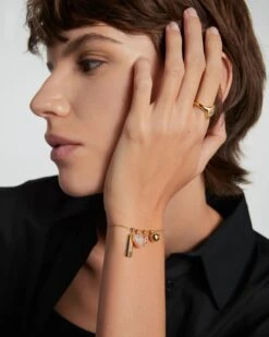 Letter C Charm -Fashion Accessories 6 CHARMS23 PU 02 beauty2 7ba16daa 7a9a 436a a668 8cd7d56791a7 scaled