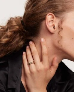 Motion Ring -Fashion Accessories 7 AN01 463 beauty6 a9662963 c009 4211 bb50 f6ec589ef738 scaled