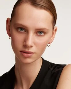 White Medium Hoops -Fashion Accessories AR01 136 U 0 scaled