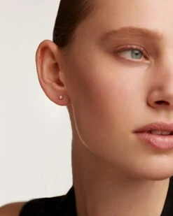 Solitary Mini Pearl Earrings -Fashion Accessories AR01 138 U beauty2 6a6b3678 a182 4897 ba14 8259bcfaba08