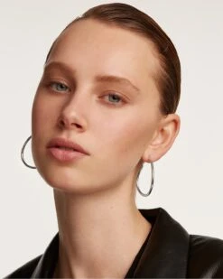 Yoko Silver Earrings -Fashion Accessories AR02 087 U beauty1 dcac1aaf 45d3 4834 b25f bcfd814b4a26