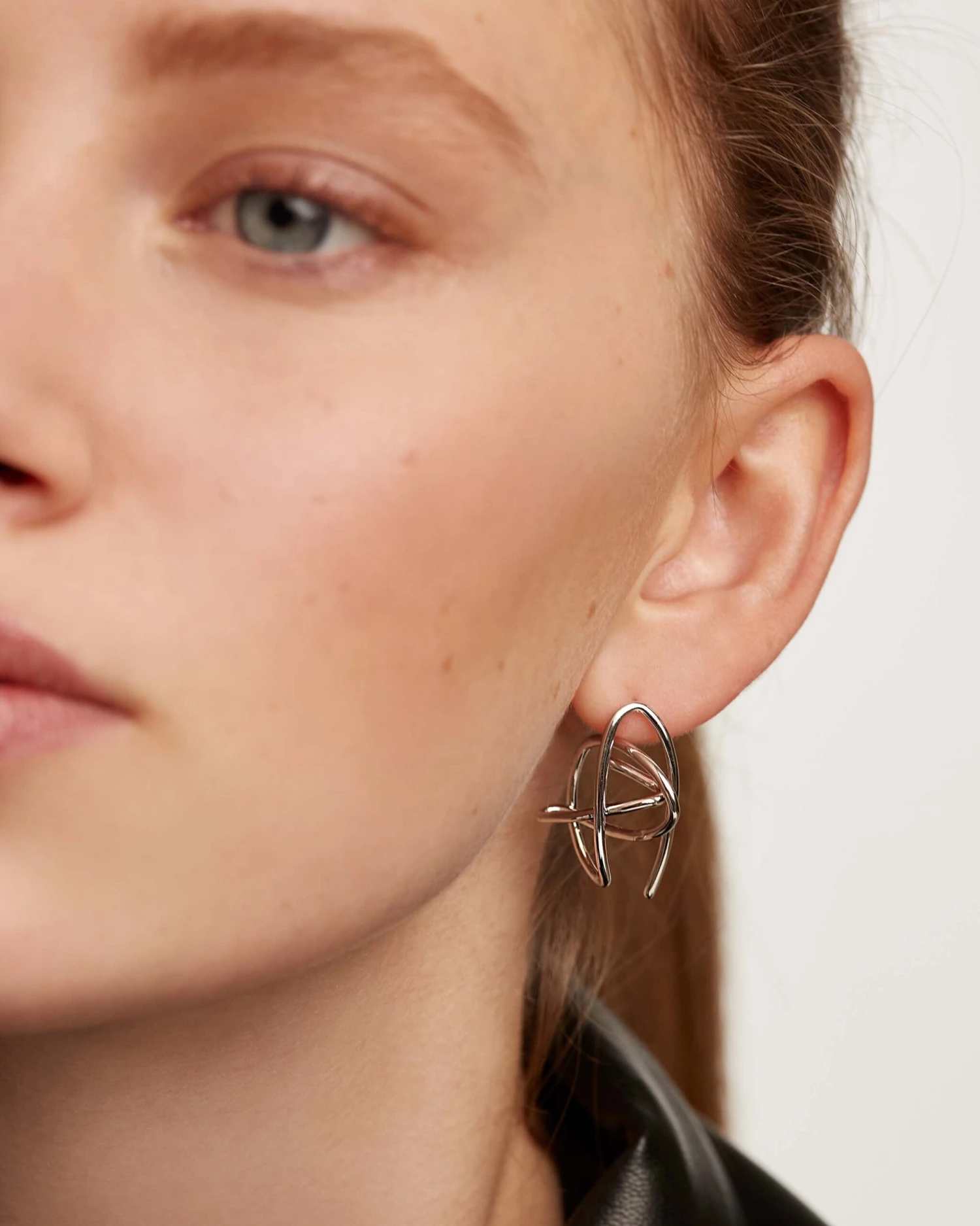 Esha Silver Earrings 4 Esha Silver Earrings - Image 4