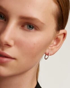 White Medium Hoops Silver -Fashion Accessories AR02 136 U beauty1 a061bff2 07d2 4249 91a0 2e72e3e9a920