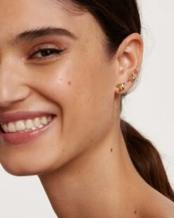 Fleur Earrings Set -Fashion Accessories BU01 016 U 2 3b552ebd 0302 4720 aee4 98336662ef8a scaled