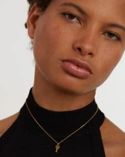 Eternum Necklace -Fashion Accessories CO01 245 U grid2 3f0c18d0 fd4c 4fed 9de9 b9fe36e79f8f