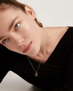 Letter A Necklace -Fashion Accessories CO01 260 U beauty5 db4862e4 3130 41fe 838d 259ba3cd35c4